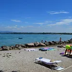 Camping Estivo Premium Mobile Homes On Bella Italia Peschiera del Garda