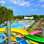 Camping Estivo Premium Mobile Homes On Bella Italia
