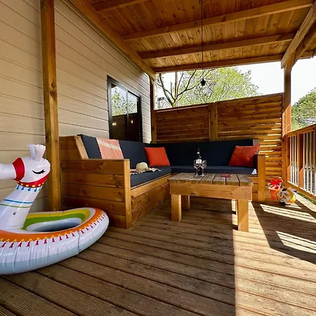 Camping Estivo Premium Mobile Homes On Bella Italia Peschiera del Garda
